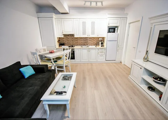 Eversea Mamaia Nord ナボダリ